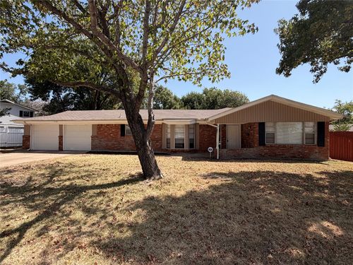 5124 Bob Dr, North Richland Hills, TX, 76180-7020 | Card Image