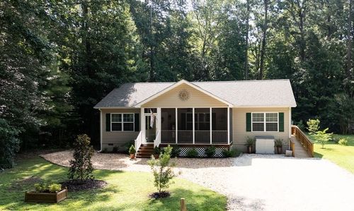 640 Lancelot Dr, Reedville, VA, 22539-3563 | Card Image