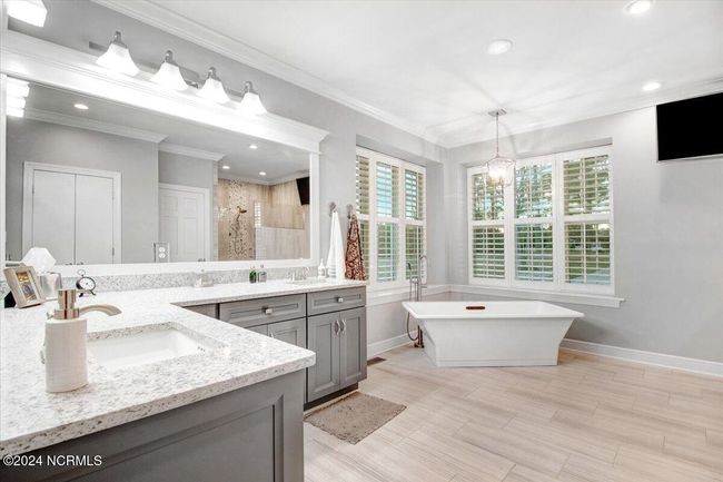 98 Wackena Point Rd, House other with 5 bedrooms, 5 bathrooms and 2 parking in Goldsboro NC | Image 53
