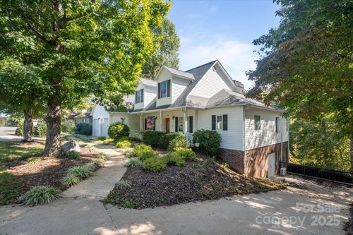 192 Lake Club Dr, Nebo, NC, 28761-7684 | Card Image