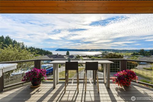 6179 Blue Haven Way, Clinton, WA, 98236-9111 | Card Image