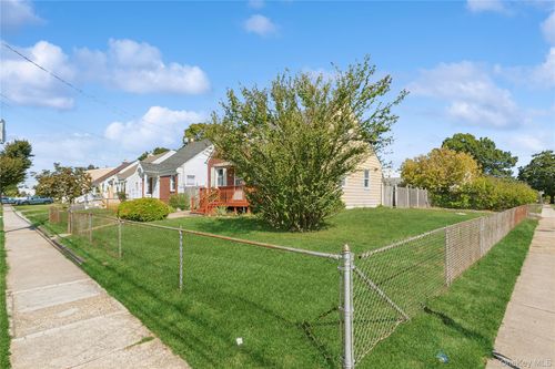 335 Locust Ave, Uniondale, NY, 11553-2021 | Card Image