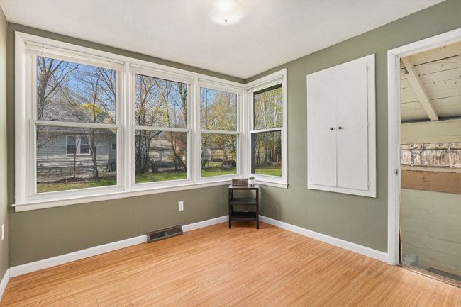 23128 Carlisle Ave, House other with 2 bedrooms, 1 bathrooms and null parking in Hazel Park MI | Image 28