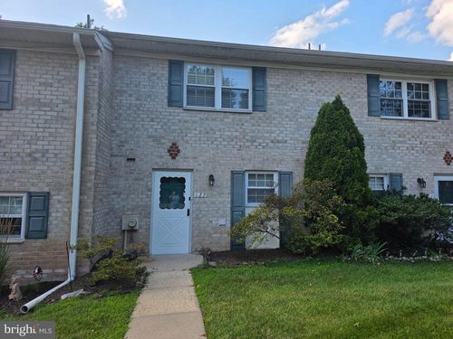 127-127 Hampstead Dr, AMBLER, PA, 19002-4959 | Card Image