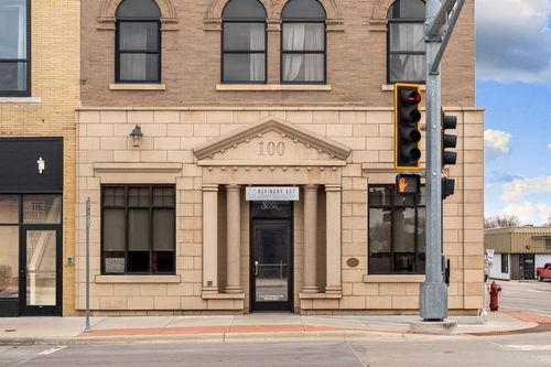 100 State St N, Waseca, MN, 56093-2963 | Card Image