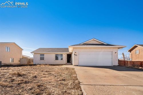 441 S Oak Creek Dr, Pueblo, CO, 81007-2763 | Card Image