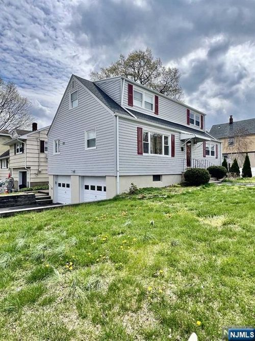 88 5th St, Wood Ridge, NJ, 07075-2110 | Card Image