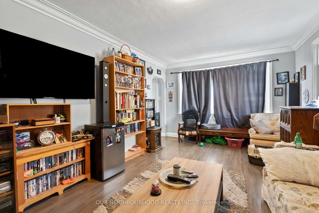 763 Maryland Ave, Home with 5 bedrooms, 2 bathrooms and 4 parking in Peterborough ON | Image 6