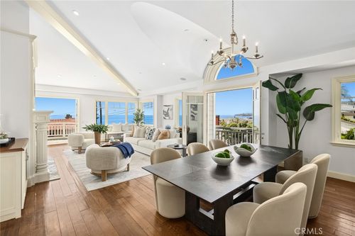 111 Brooks St, Laguna Beach, CA, 92651-2926 | Card Image
