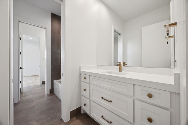 6458 Anita St, House other with 5 bedrooms, 5 bathrooms and null parking in Dallas TX | Image 22