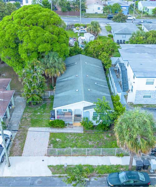 1102 19th Street Street, West Palm Beach, FL, 33407 | Card Image