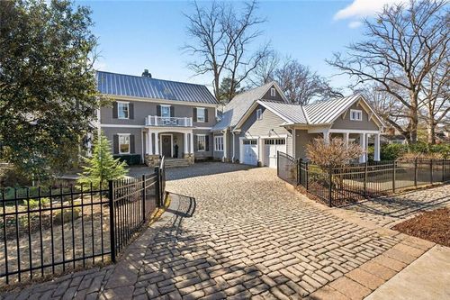 52 Woodstock Rd, Roswell, GA, 30075-3558 | Card Image