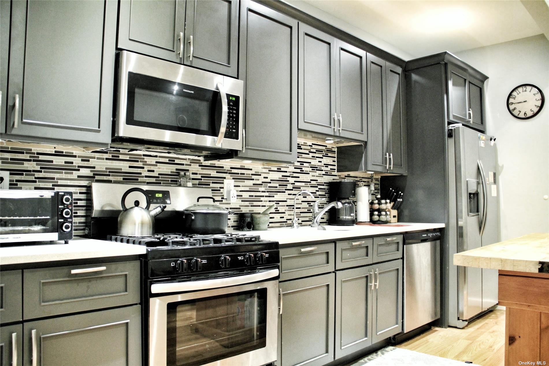 Atkins Ave, Brooklyn, NY 11208
