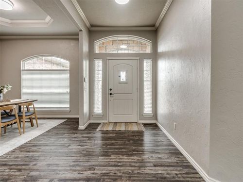 4816 Kelly Lakes Dr, Edmond, OK, 73025-9792 | Card Image