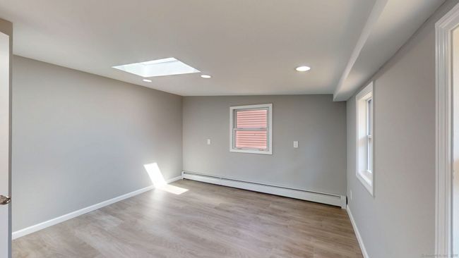 8 Batt St, House other with 5 bedrooms, 2 bathrooms and null parking in Middletown CT | Image 21