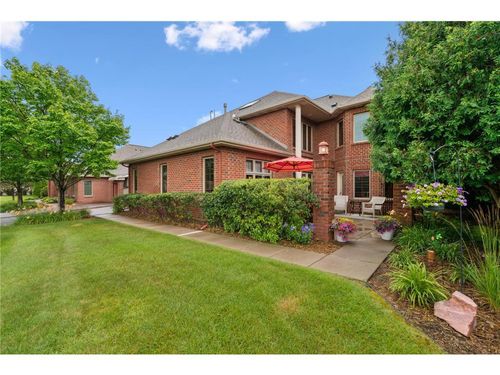 245 W Canyon Dr, HUDSON, WI, 54016-7719 | Card Image