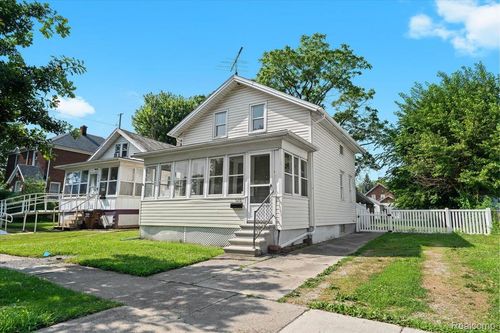 520 E 2nd St, Monroe, MI, 48161-2089 | Card Image