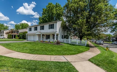 150 Clover Hill Dr, Flanders, NJ, 07836-9330 | Card Image