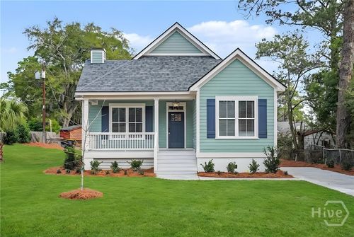 1534 E 53rd St, Savannah, GA, 31404-4610 | Card Image