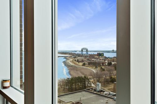 unit-1006-311 E Superior St, Duluth, MN, 55802-2260 | Card Image