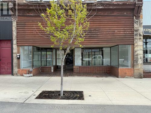 25 Beckwith St N, Smiths Falls, ON, K7A2B2 | Card Image