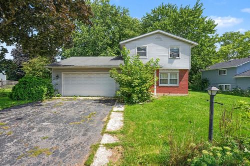 1055 Belle Plaine Ave, Gurnee, IL, 60031-3706 | Card Image