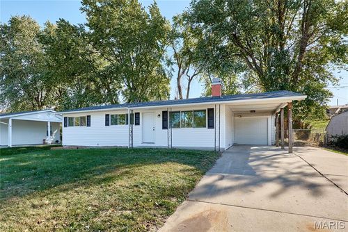 3319 Hannibal Dr, Saint Charles, MO, 63301-4449 | Card Image