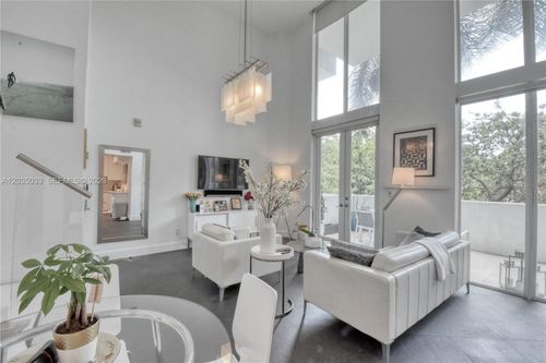 204-1428 W Ave 204, Miami Beach, FL, 33139 | Card Image