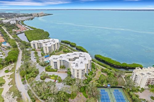 unit-526-2110 Harbourside Dr, LONGBOAT KEY, FL, 34228-4254 | Card Image