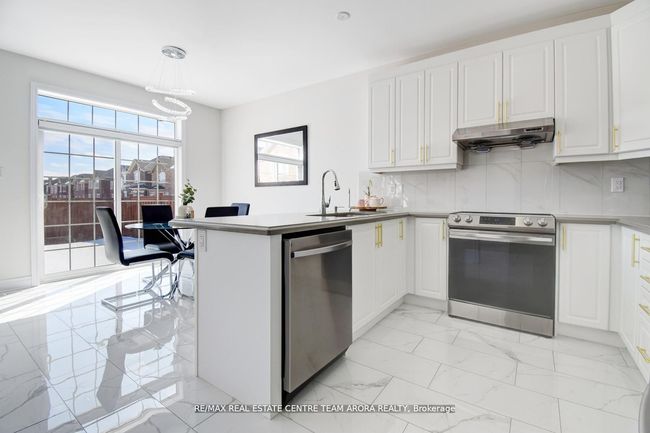 38 Rosewell Cres, House other with 8 bedrooms, 6 bathrooms and 4 parking in Georgetown ON | Image 11