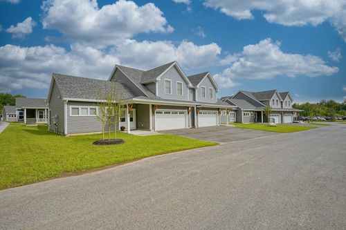 11 Kasnet Dr, Rye, NH, 03870-4404 | Card Image