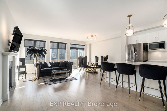178 Angelonia Cres, House attached with 3 bedrooms, 3 bathrooms and 2 parking in Gloucester ON | Image 10