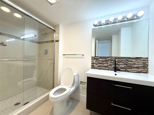 apt-502-20335 W Country Club Dr, Aventura, FL, 33180-1621 | Card Image