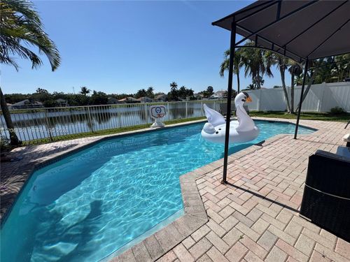 4943 Sw 33rd Way, Fort Lauderdale, FL, 33312-7927 | Card Image