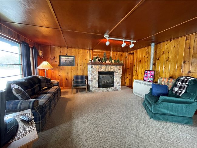 Living Room | Image 12