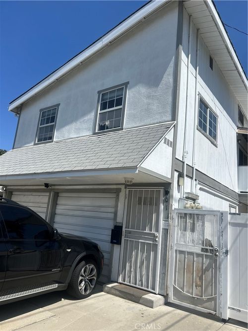 1011 E 56th St, Long Beach, CA, 90805-4043 | Card Image