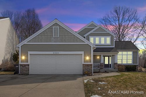 2224 Tradition Dr Ne, Grand Rapids, MI, 49505-3985 | Card Image