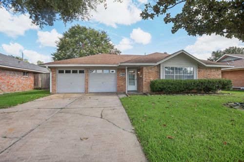 722 E Princeton Ln, Deer Park, TX, 77536-6314 | Card Image