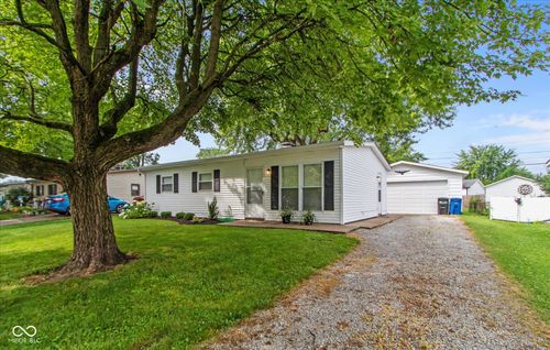 717 Berkeley Dr, Shelbyville, IN, 46176-2248 | Card Image