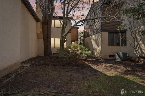 627 Sayre Dr, Princeton, NJ, 08540-5833 | Card Image