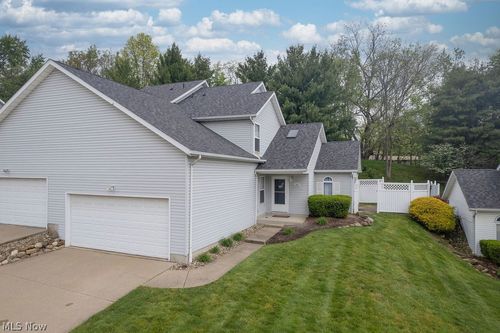 566 Hilltop Ter, Tallmadge, OH, 44278-1771 | Card Image