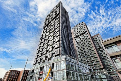 2103-5 Quarrington Lane, North York, ON, M3C0S5 | Card Image