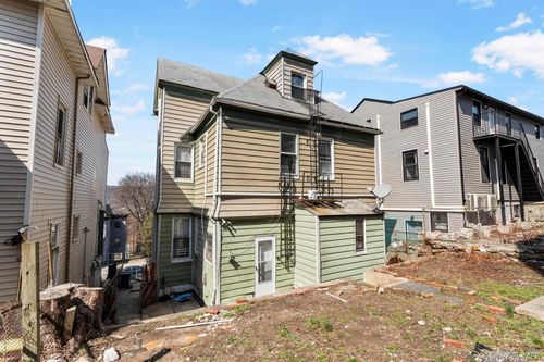 138 Buena Vista Ave, Yonkers, NY, 10701-3547 | Card Image