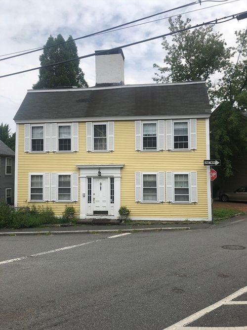 apt-3-28 Darling St, Marblehead, MA, 01945-3585 | Card Image