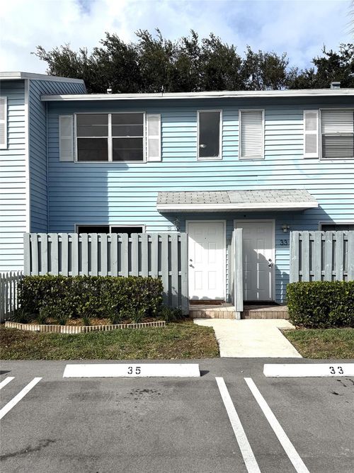 35 Sw 3rd St, Pompano Beach, FL, 33060-7931 | Card Image