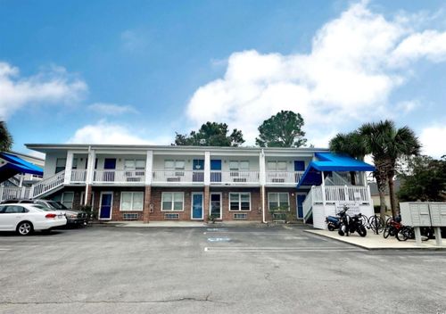 804 12th Ave S, North Myrtle Beach, SC, 29582-3770 | Card Image