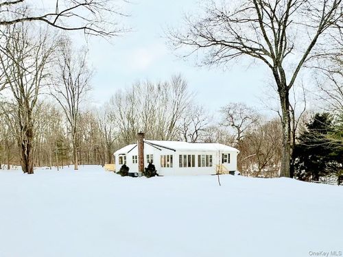 132 Weeds Mill Rd, Highland, NY, 12528-2530 | Card Image