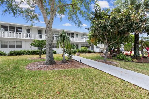412 Sheffield Q, West Palm Beach, FL, 33417-1549 | Card Image