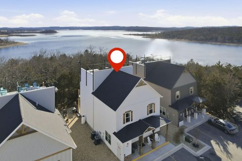 395 Majestic Dr, Branson, MO, 65616-2000 | Card Image