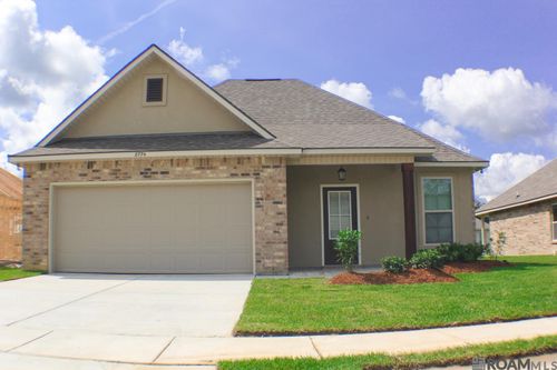 8774 Redwood Lake Blvd, Zachary, LA, 70791-8356 | Card Image